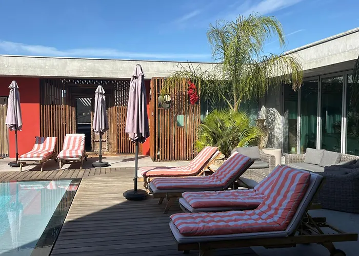 Maison d'hôtes Alba Rosula 3*