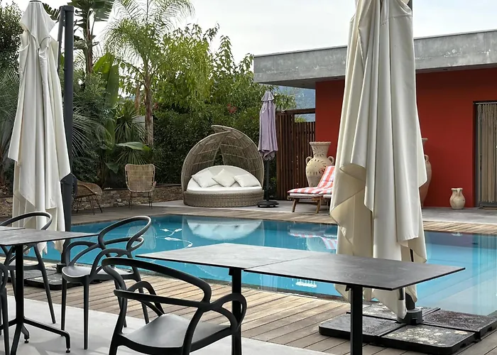 Alba Rosula Guest house